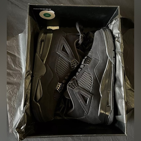 Jordan 4 Black Cats Size 10 *Negotiable* - Picture 6 of 7